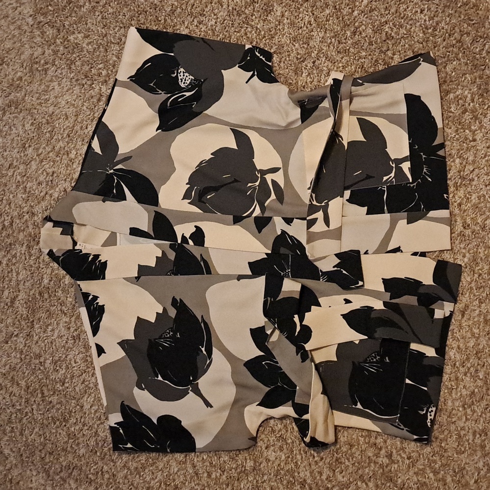 Natori kimono wrap top- size M- NWT